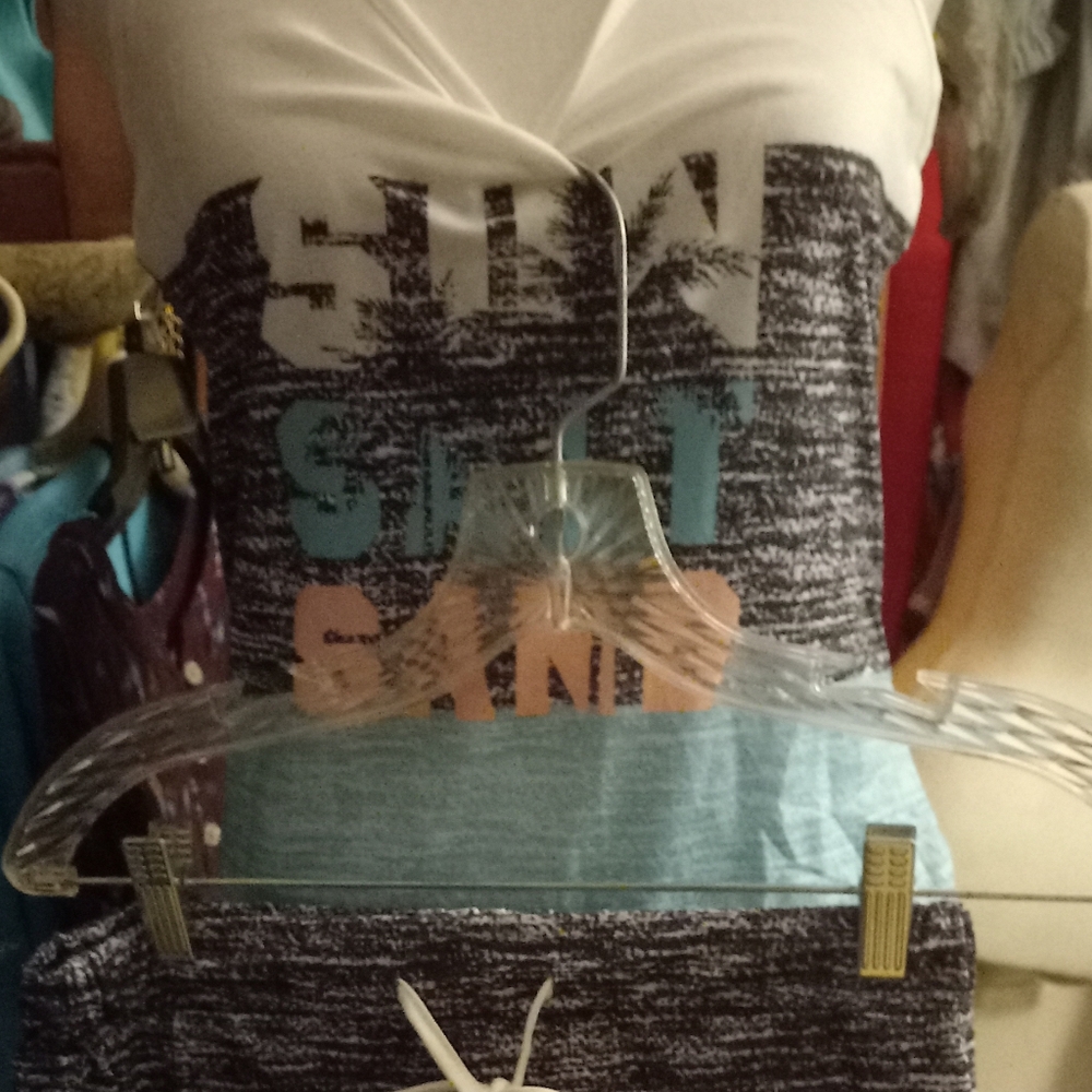 New,2piece graphic sun,salt,salt racer back tank& elastic waist shorts size med.